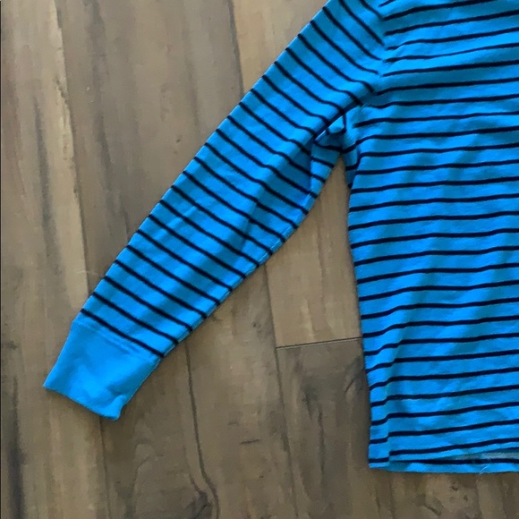 American Eagle long sleeve - Picture 2 of 3